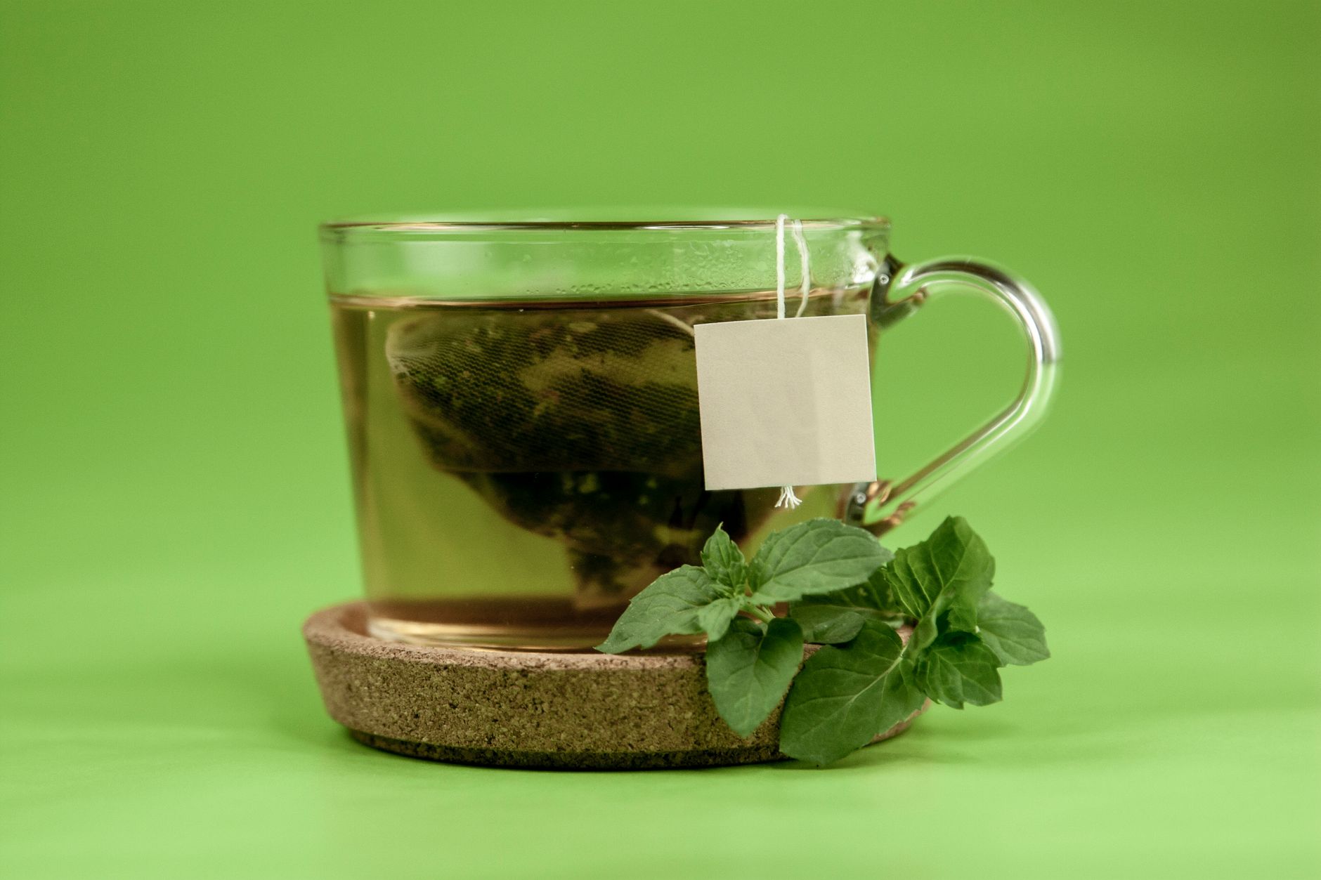 Infusion de persil et regles : mythe ou remede efficace ?
