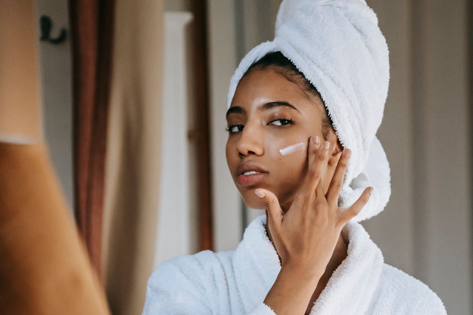 Dartre sur le visage : comment soigner ces taches blanches naturellement