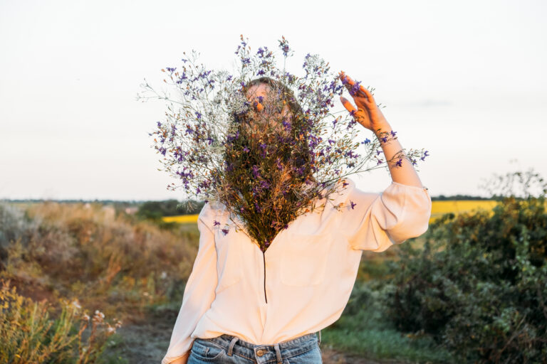 Le thym pour les cheveux : anti-chute, brillance et cuir chevelu sain